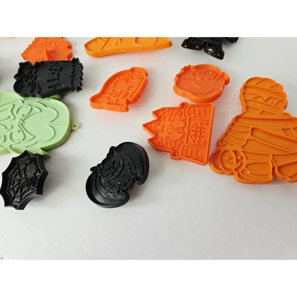 Vintage Halloween cookie cutter‎ lot Kiddy Kreetures haunted house cat witch